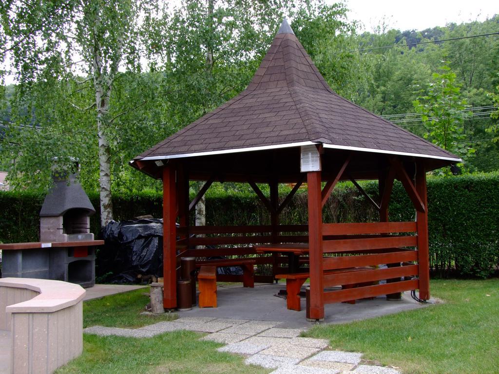 Rajna Apartmanhaz Богач Экстерьер фото