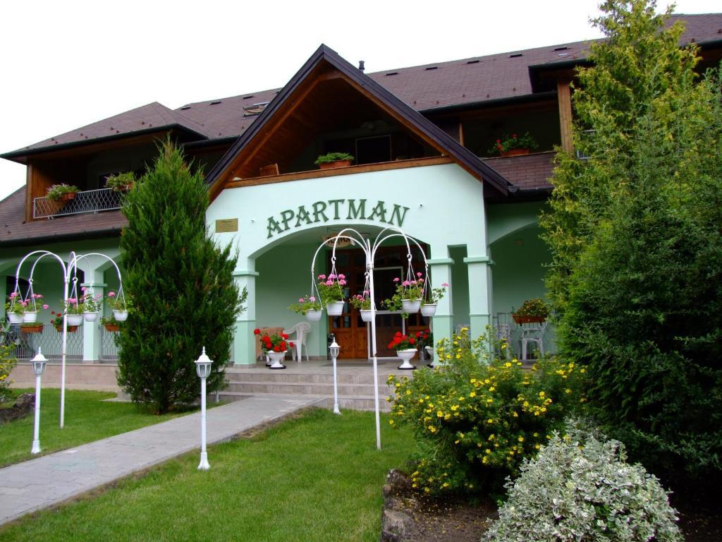 Rajna Apartmanhaz Богач Экстерьер фото